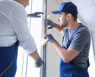 glass repair experts in Mayfair