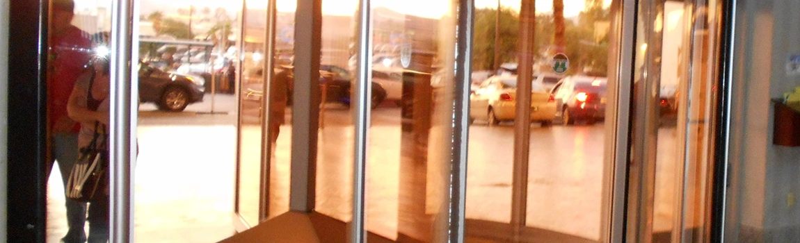 Storefront Glass Repair Cost in Crest Hill